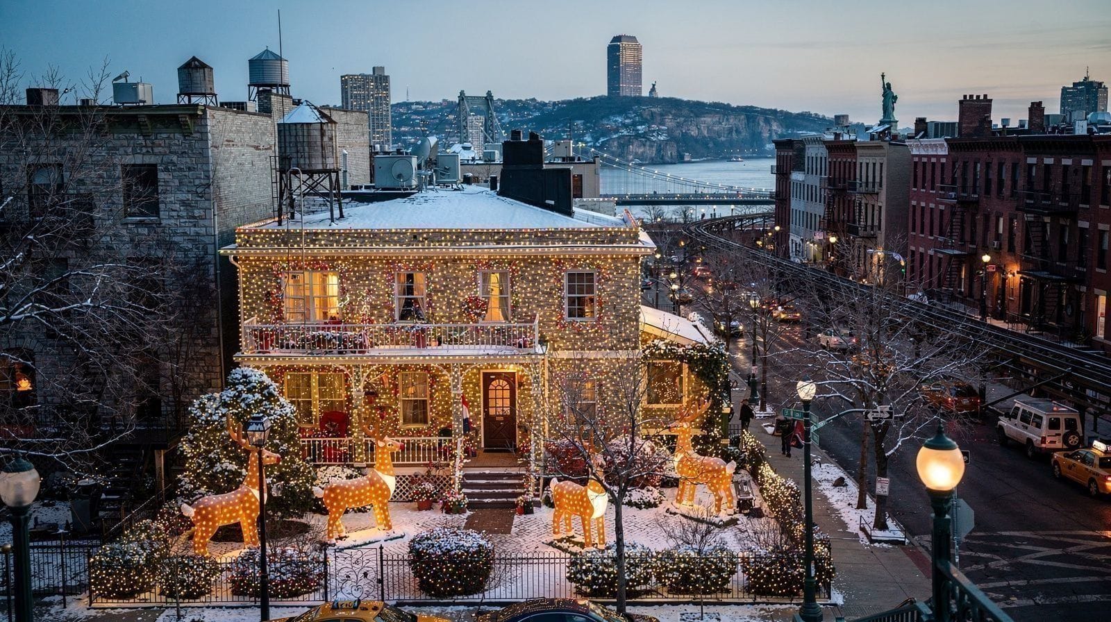 Holiday Lights and Christmas Tours