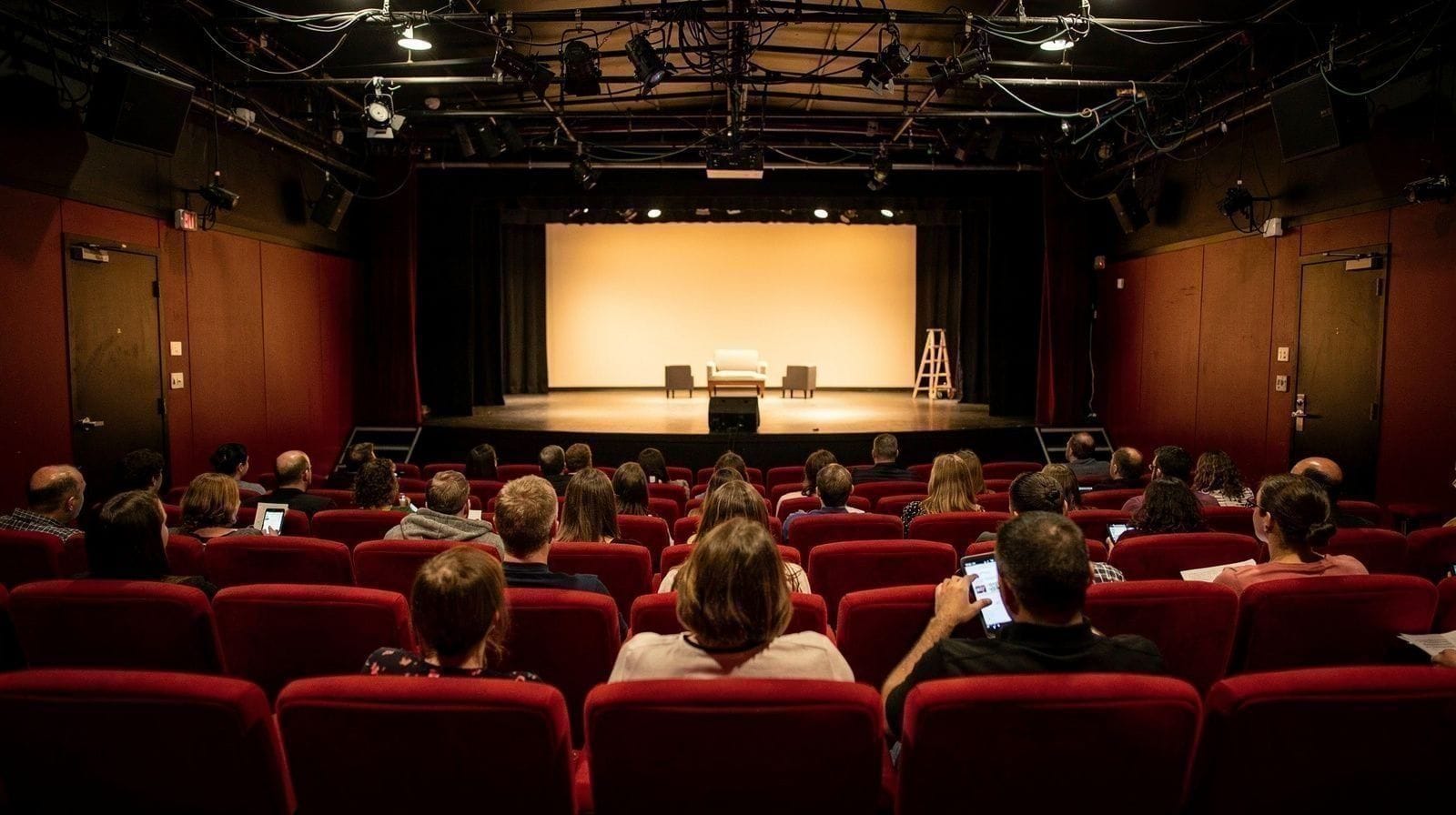 Off-Broadway Shows: What the Name Actually Means