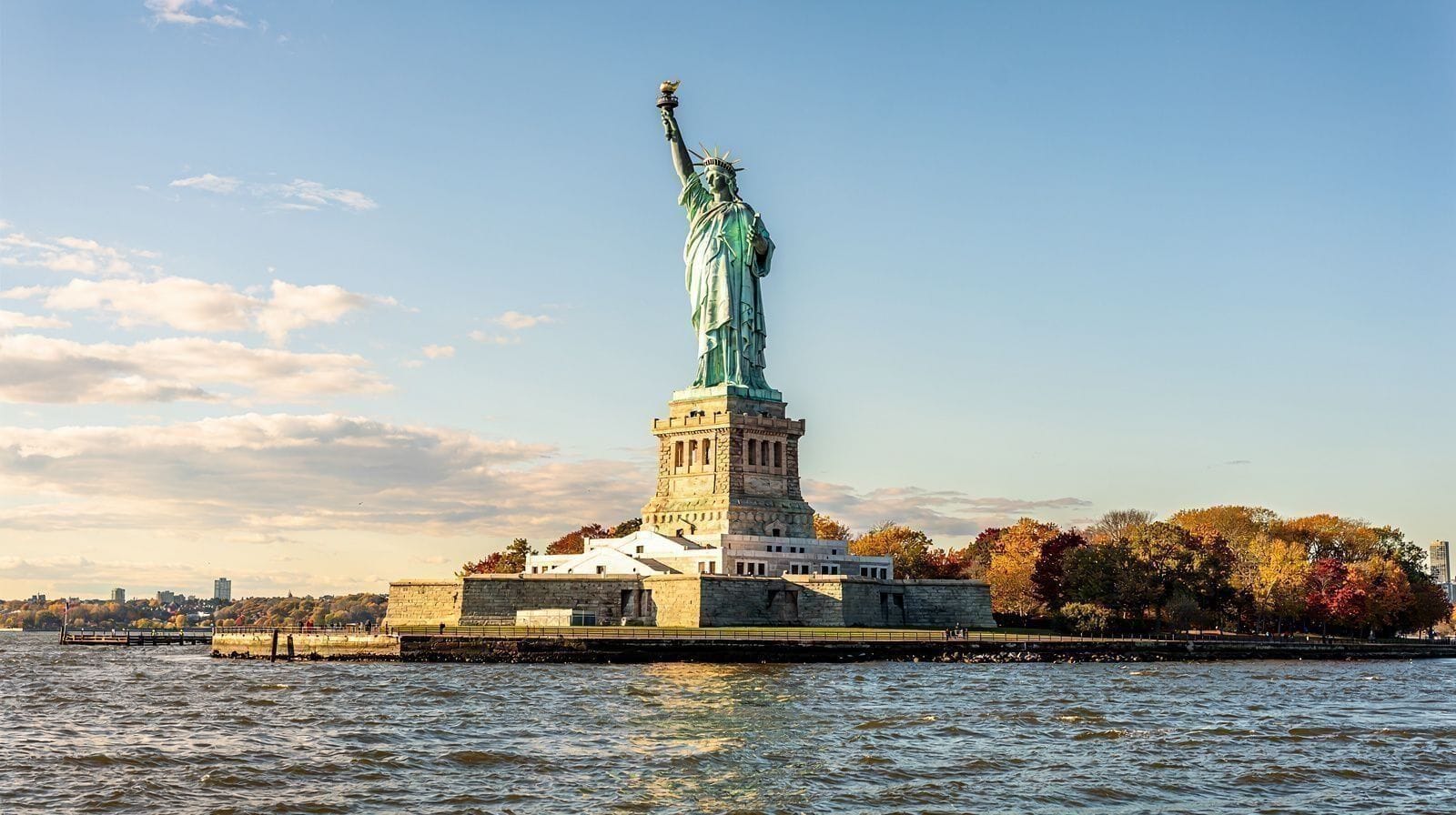 Statue of Liberty Sightseeing Cruise: What It Is and Isn't